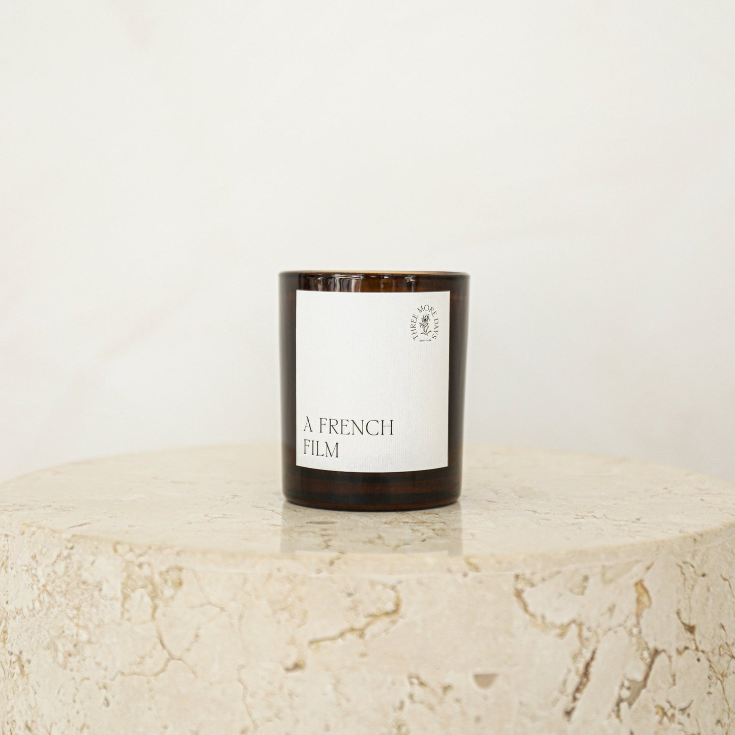 A FRENCH FILM: SEA SALT / AMBRETTE SEEDS / SANDALWOOD / SAGE AMBER CANDLE 200G - Three More Days Collection