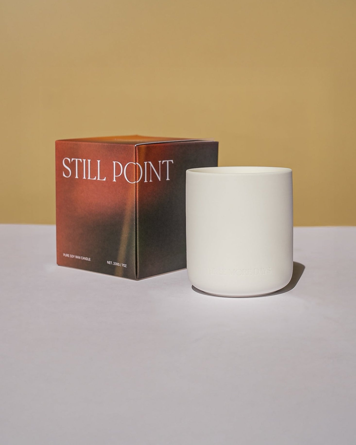 STILL POINT: Lemon / Rose / Violet / Vanilla / Guaiac Wood Ceramic CANDLE 200G - Three More Days Collection