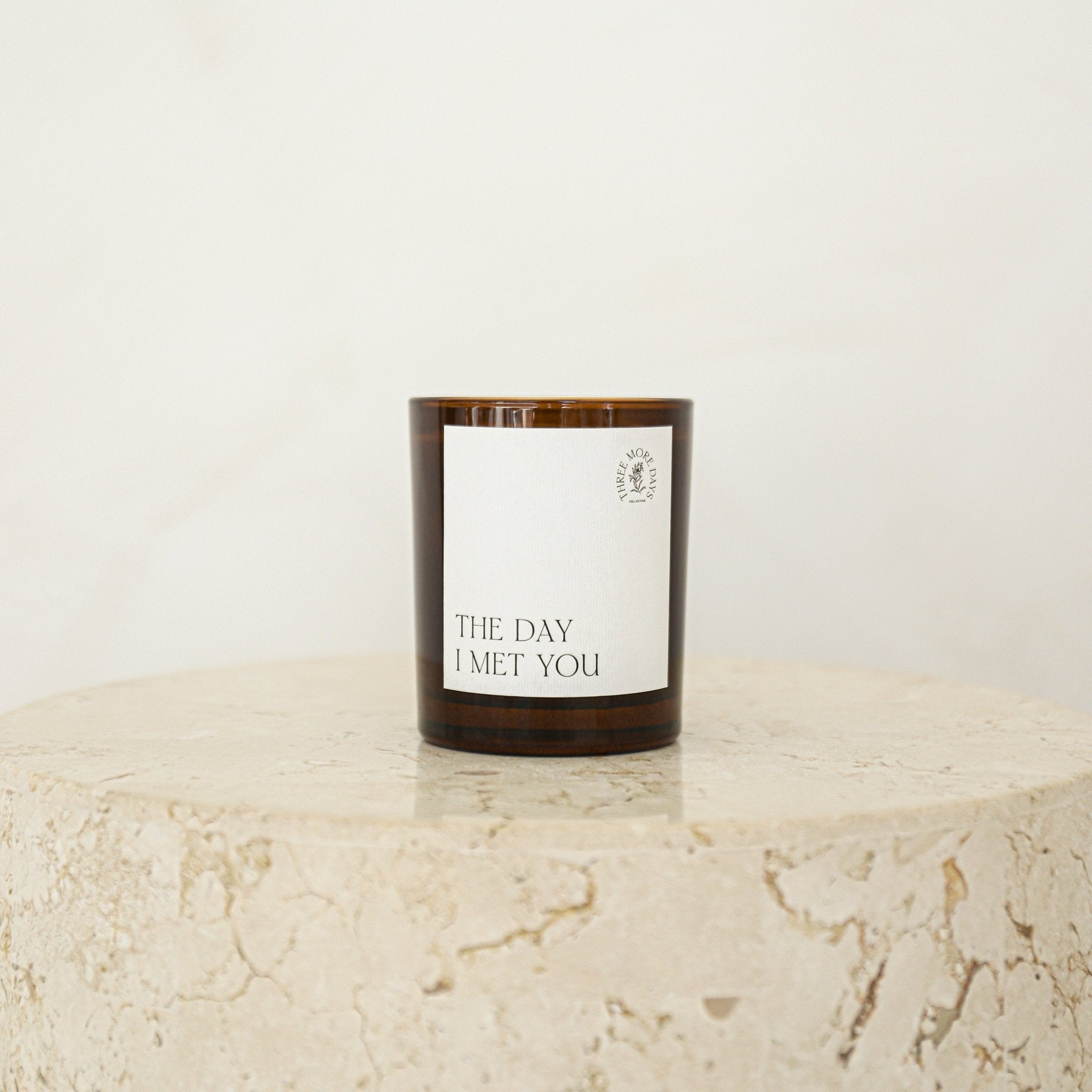 THE DAY I MET YOU: PEACH / ACACIA HONEY / PATCHOULI / CASSIS AMBER CANDLE 200G - Three More Days Collection